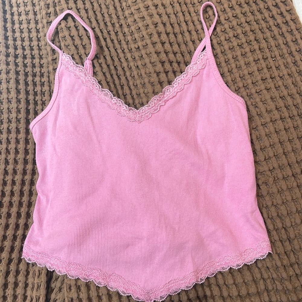 Hollister woman’s pink lace tank size M